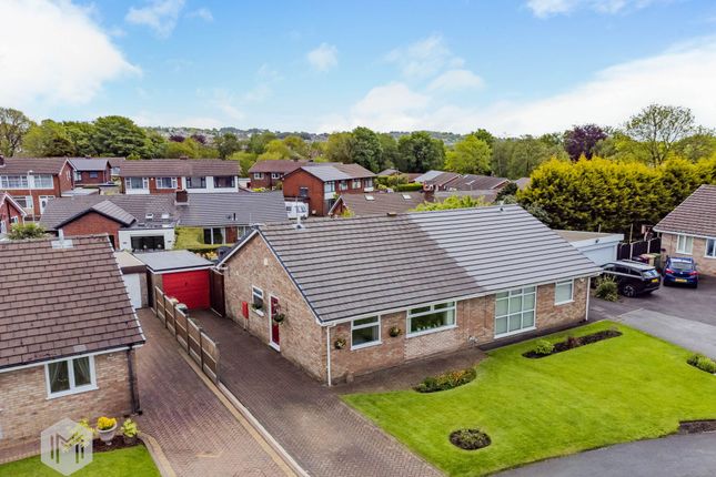2 bed property, in Bradshaw Meadows, £265,000