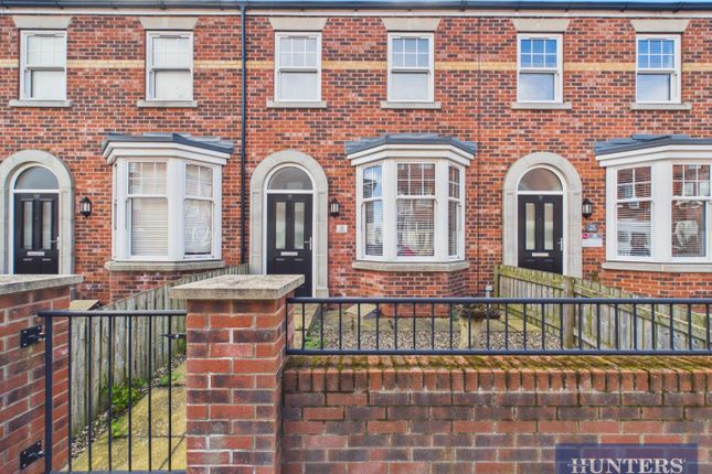 3 bed property, in Southdene, £280,000