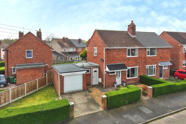2 bed property, in Carliol Drive, £165,000