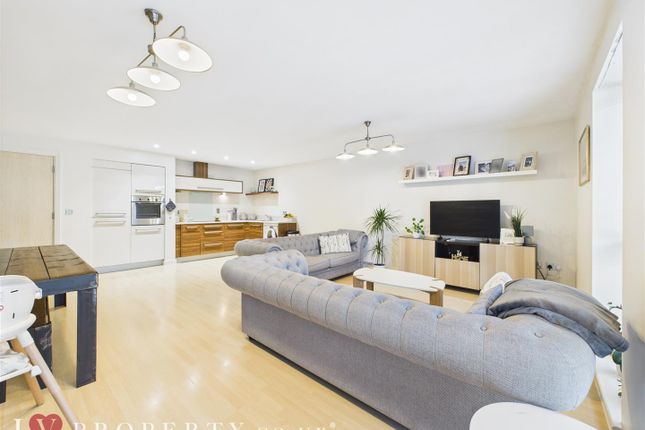 2 bed property, in Ryland Street, £199,999