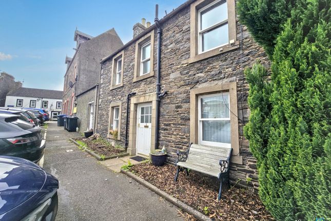 4 bed property, in The Avenue, £195,000