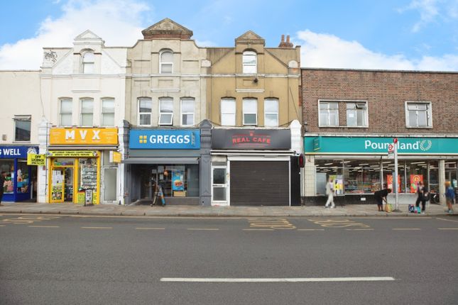 2 bed property, in High Street, £180,000