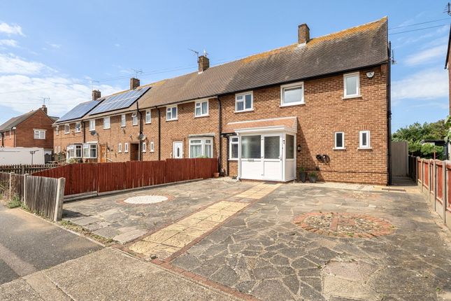 3 bed property, in Fulham Avenue, £280,000