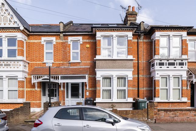 5 bed property, in Vincent Road, £985,000