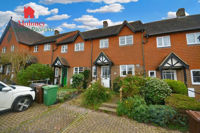 2 bed property, in Northiam, £295,000