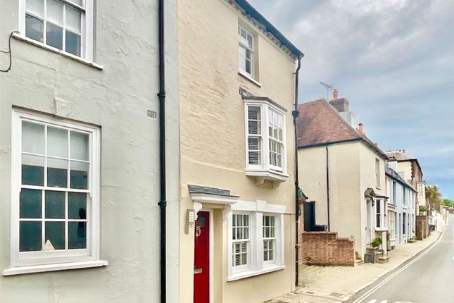 4 bed property, in Tarrant Street, £800,000