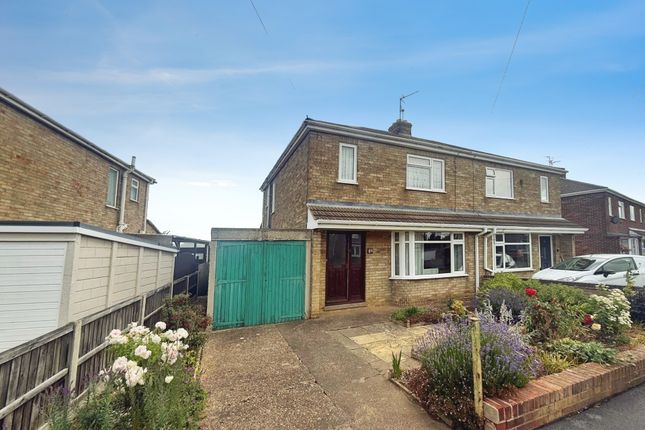 3 bed property, in Oakdale Avenue, £180,000