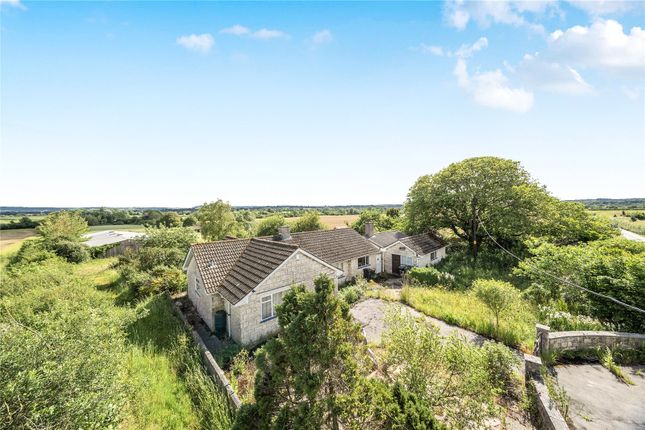 2 bed property, in Longford Road, £400,000