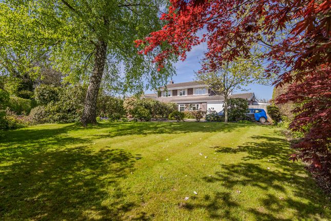 4 bed property, in Wyche Lane, £800,000
