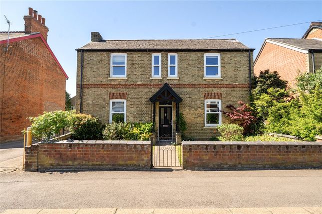 3 bed property, in Windmill Road, £565,000