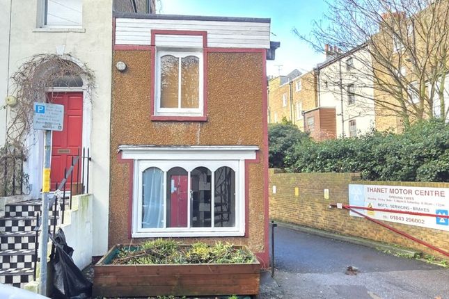 Studio, in The Lodge, £5,000