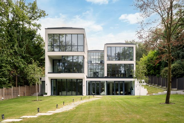 7 bed property, in Woodlands, £5,995,000