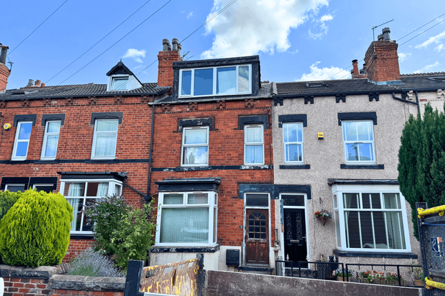 4 bed property, in 31 Marshall Terrace, £150,000