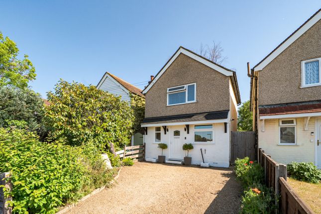 3 bed property, in Bourneside Road, £475,000