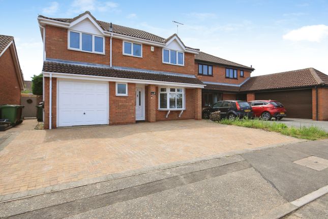 4 bed property, in Troutbeck Close, £425,000