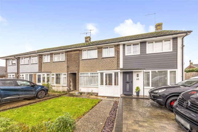 3 bed property, in Greentrees Crescent, £275,000
