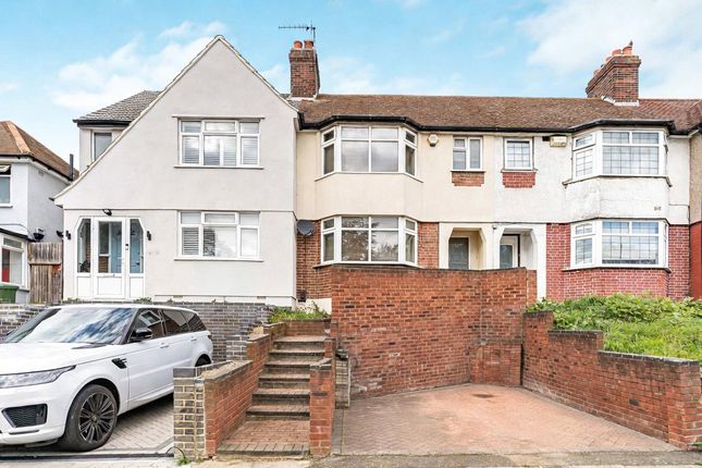 3 bed property, in Winlaton Road, £500,000