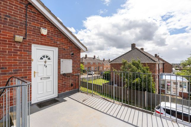 3 bed property, in Peterkin Road, £160,000