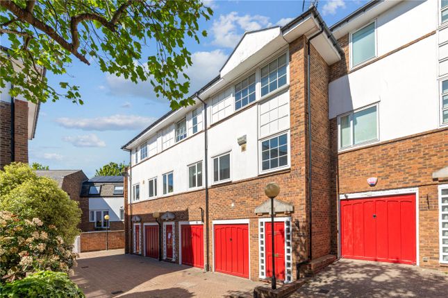 3 bed property, in Coach House Lane, £1,150,000
