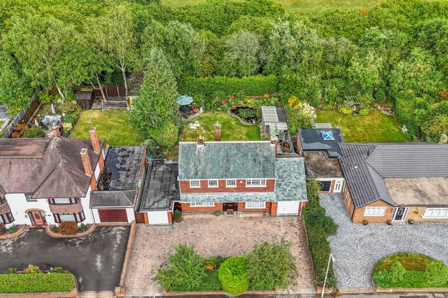 3 bed property, in Walker Avenue, £585,000