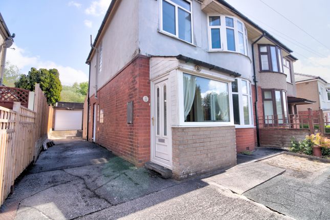 3 bed property, in Higher Croft Road, £200,000