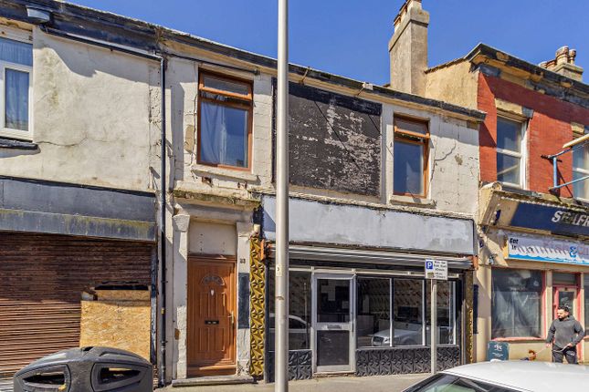 4 bed property, in Bond Street, £120,000