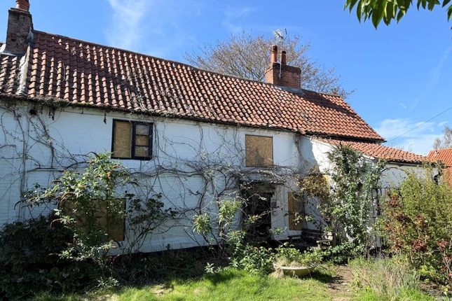 3 bed property, in 21 Long Acre, £120,000