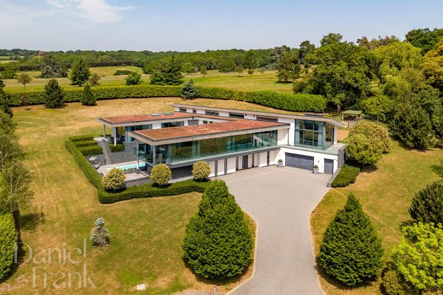5 bed property, in Lake View, £5,400,000