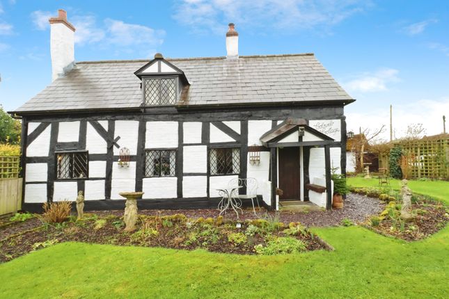 3 bed property, in Chester Road, £450,000