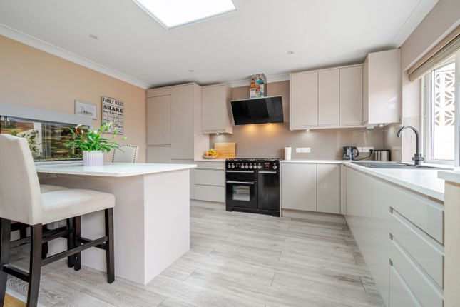 4 bed property, in All Hallows Road, £425,000