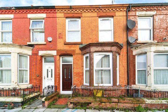4 bed property, in Boaler Street, £170,000