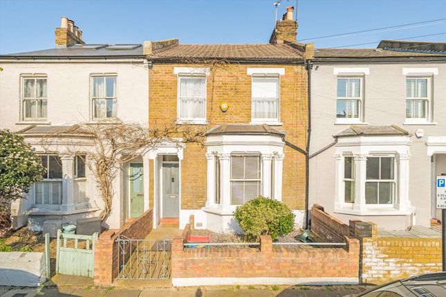 3 bed property, in Quick Road, £1,250,000
