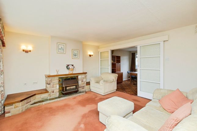 3 bed property, in Priestland Avenue, £210,000