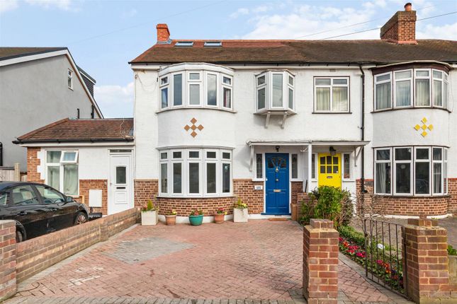 3 bed property, in Monkleigh Road, £700,000