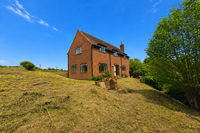 3 bed property, in Greensforge Lane, £495,000