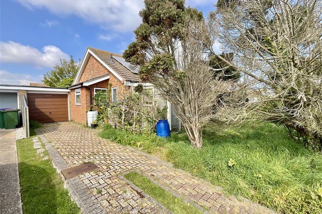 3 bed property, in Brookside, £230,000