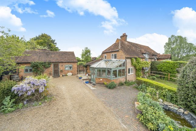 4 bed property, in Long Reach, £1,095,000
