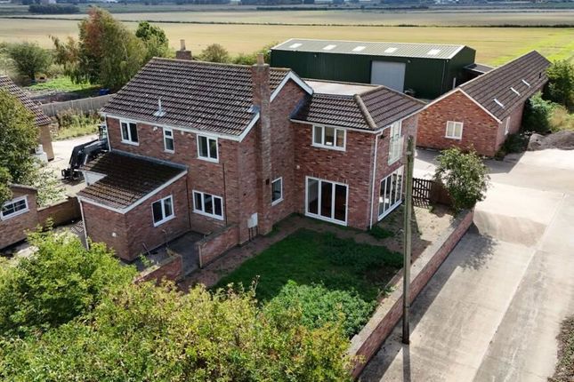 4 bed property, in Dyke Drove, £675,000