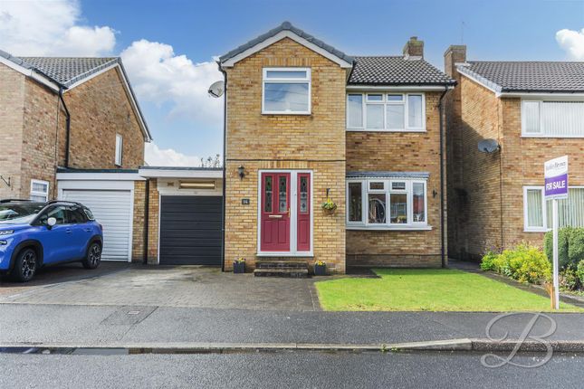 3 bed property, in Windmill Close, £260,000