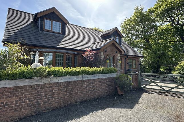 5 bed property, in Woodland Terrace, £330,000