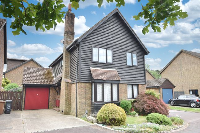 4 bed property, in Horley, £500,000