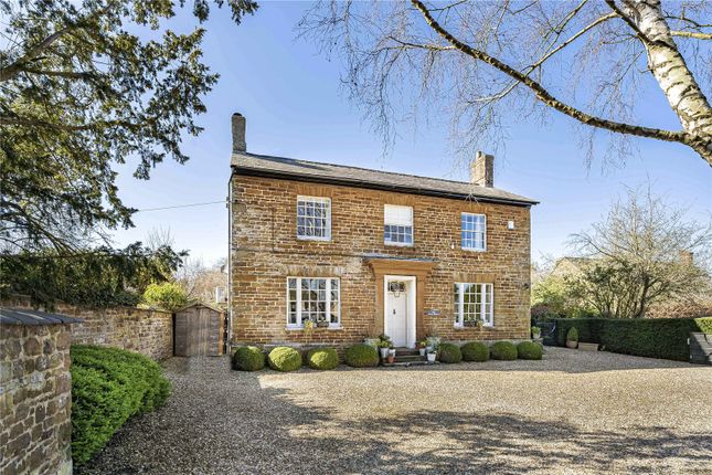 5 bed property, in Blakesley, £1,200,000
