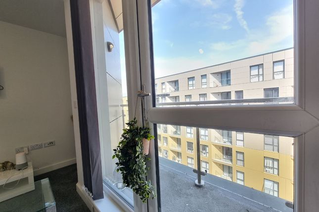 1 bed property, in Adelphi Street, £120,000