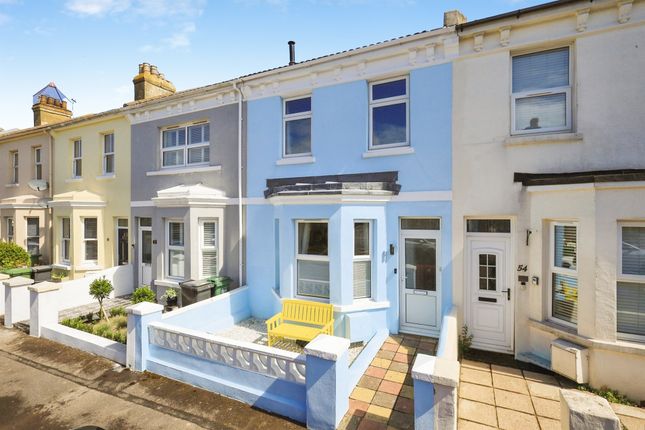 2 bed property, in Eshton Road, £280,000