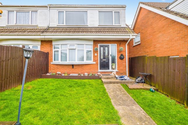 3 bed property, in Bryncyn, £270,000