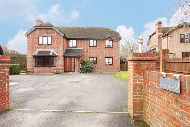 6 bed property, in Blue Hayes Close, £945,000