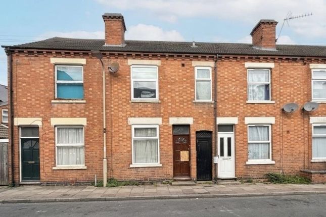 2 bed property, in Cobden Street, £100,000