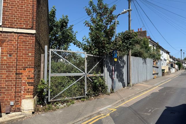 Studio, in 5 Peel Street, £250,000