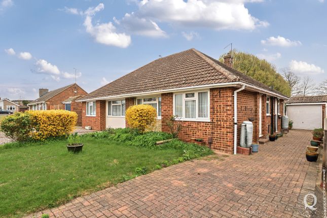 2 bed property, in Weald Court, £295,000