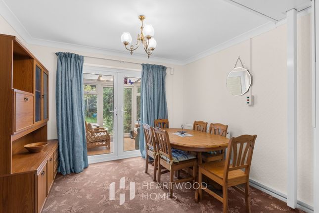 3 bed property, in Tollgate Road, £600,000